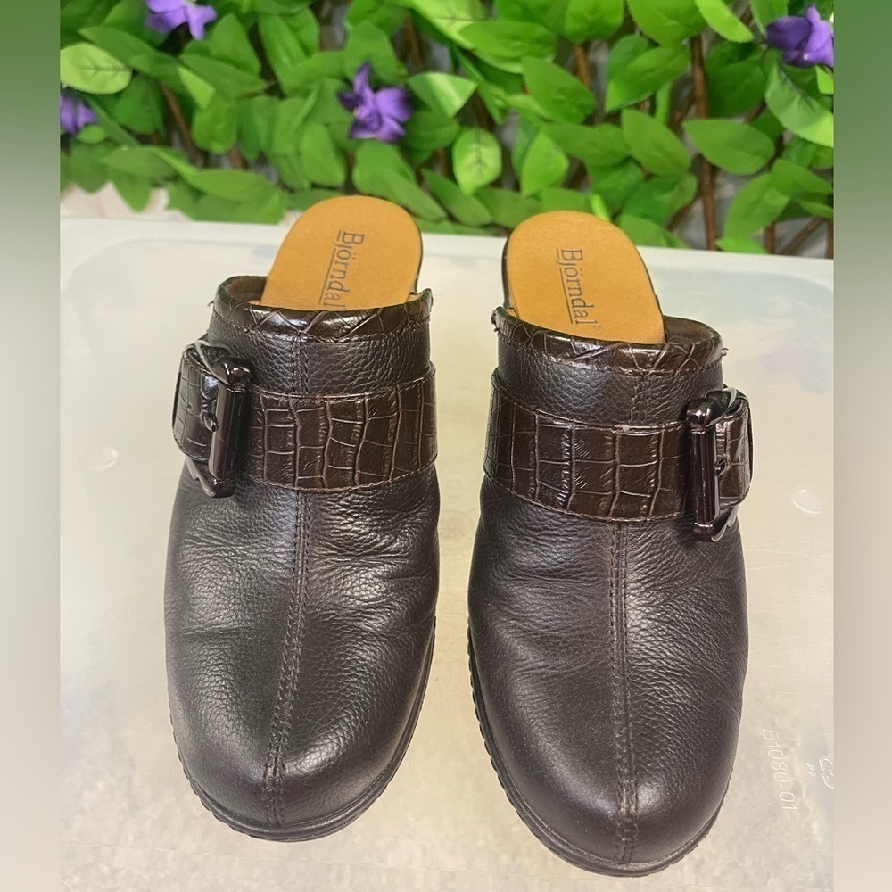 Bjorndal Janie Brown Leather Clog Mules Women’s 9M Buckle Heel